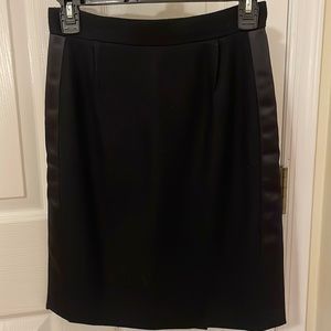BCBG Maxazria Black Wool Skirt Size 0